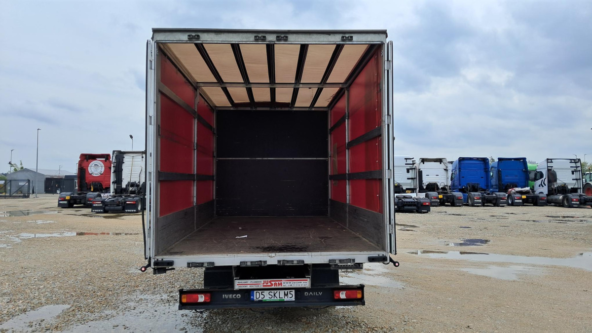 IVECO 50C18 PLANDEKA - Тентованный фургон: фото 4 IVECO 50C18 PLANDEKA - Тентованный фургон: фото 4