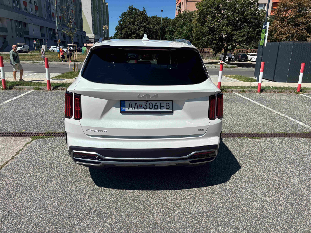 KIA SORENTO SUV - Внедорожник: фото 3 KIA SORENTO SUV - Внедорожник: фото 3