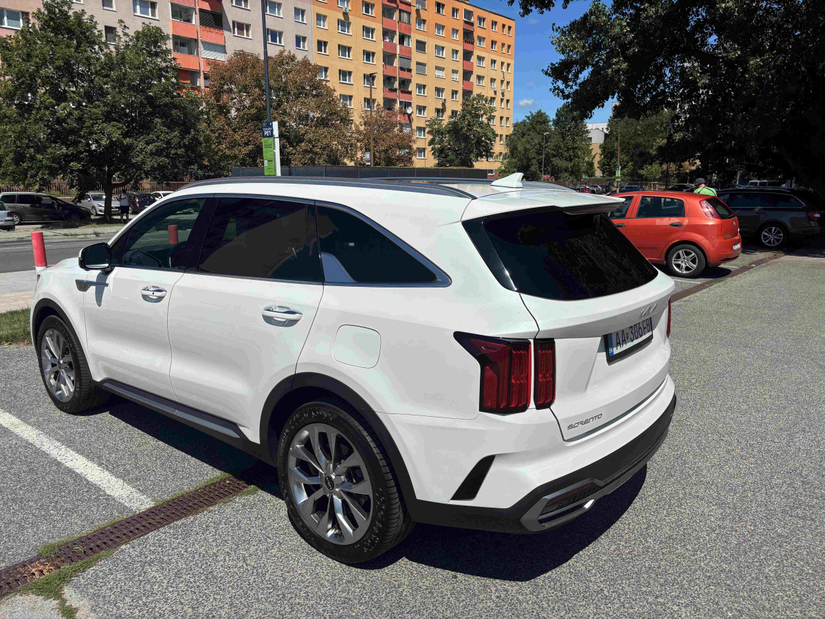 KIA SORENTO SUV - Внедорожник: фото 4 KIA SORENTO SUV - Внедорожник: фото 4