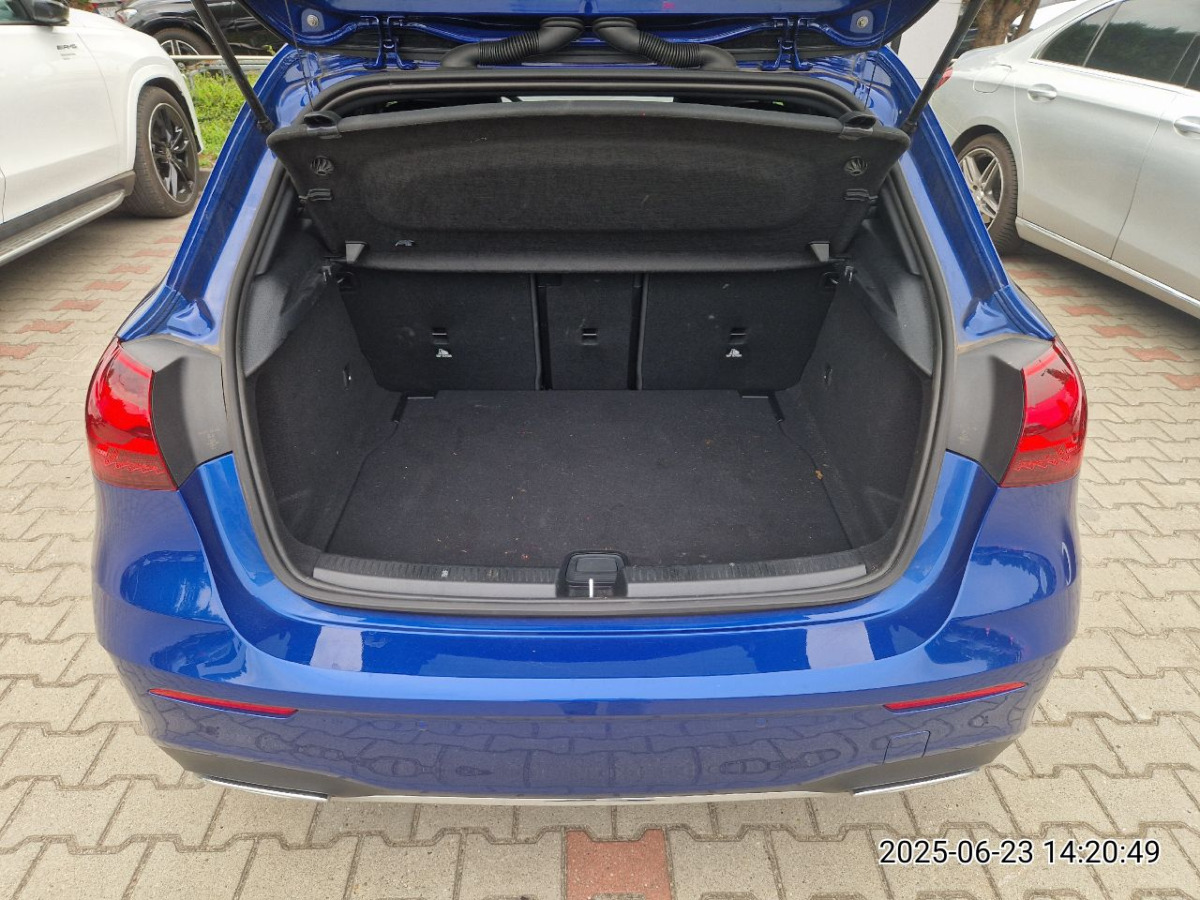 MERCEDES BENZ A 200 HATCHBACK - Хэтчбек: фото 5 MERCEDES BENZ A 200 HATCHBACK - Хэтчбек: фото 5
