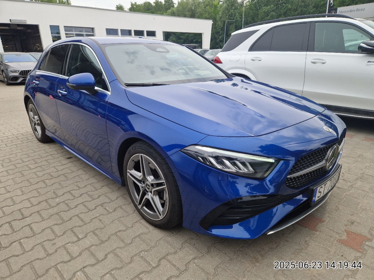 MERCEDES BENZ A 200 HATCHBACK - Хэтчбек: фото 1 MERCEDES BENZ A 200 HATCHBACK - Хэтчбек: фото 1