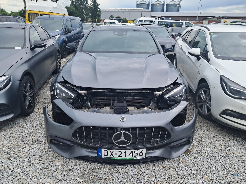 MERCEDES BENZ AMG E63S SEDAN - Седан: фото 2 MERCEDES BENZ AMG E63S SEDAN - Седан: фото 2