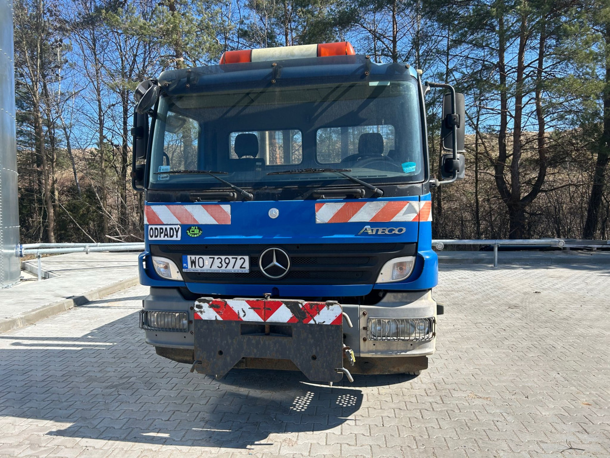 MERCEDES BENZ ATEGO HAKOWIEC - Крюковой мультилифт: фото 3 MERCEDES BENZ ATEGO HAKOWIEC - Крюковой мультилифт: фото 3