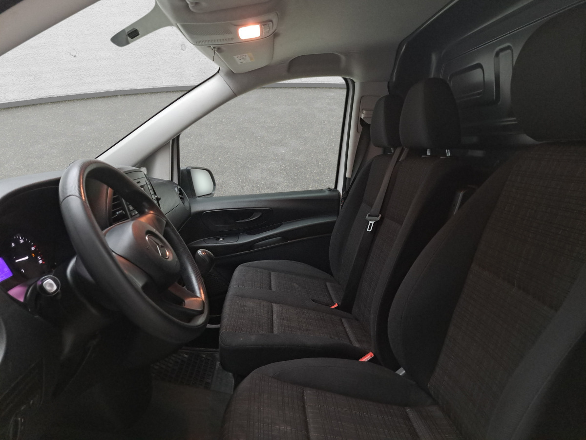 Цельнометаллический фургон MERCEDES BENZ VITO VAN: фото 11