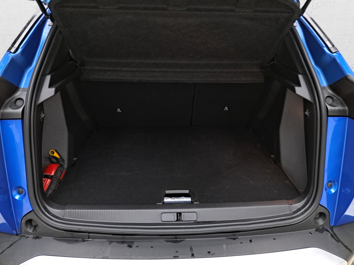 Хэтчбек PEUGEOT 2008 HATCHBACK: фото 14