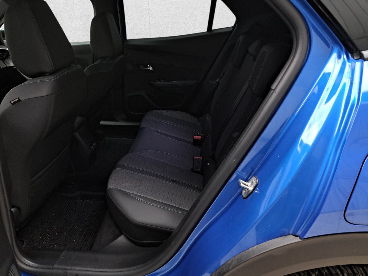 Хэтчбек PEUGEOT 2008 HATCHBACK: фото 13