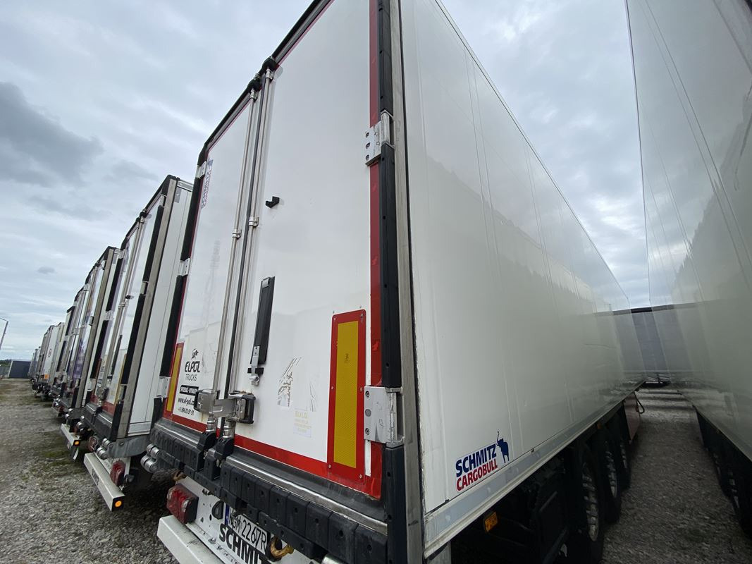 SCHMITZ CARGOBULL SCB*S3B CHŁODNIA - Прицеп-рефрижератор: фото 4 SCHMITZ CARGOBULL SCB*S3B CHŁODNIA - Прицеп-рефрижератор: фото 4