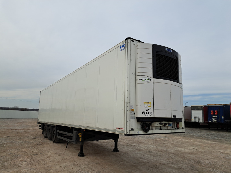 SCHMITZ CARGOBULL SCB*S3B CHŁODNIA - Прицеп-рефрижератор: фото 1 SCHMITZ CARGOBULL SCB*S3B CHŁODNIA - Прицеп-рефрижератор: фото 1