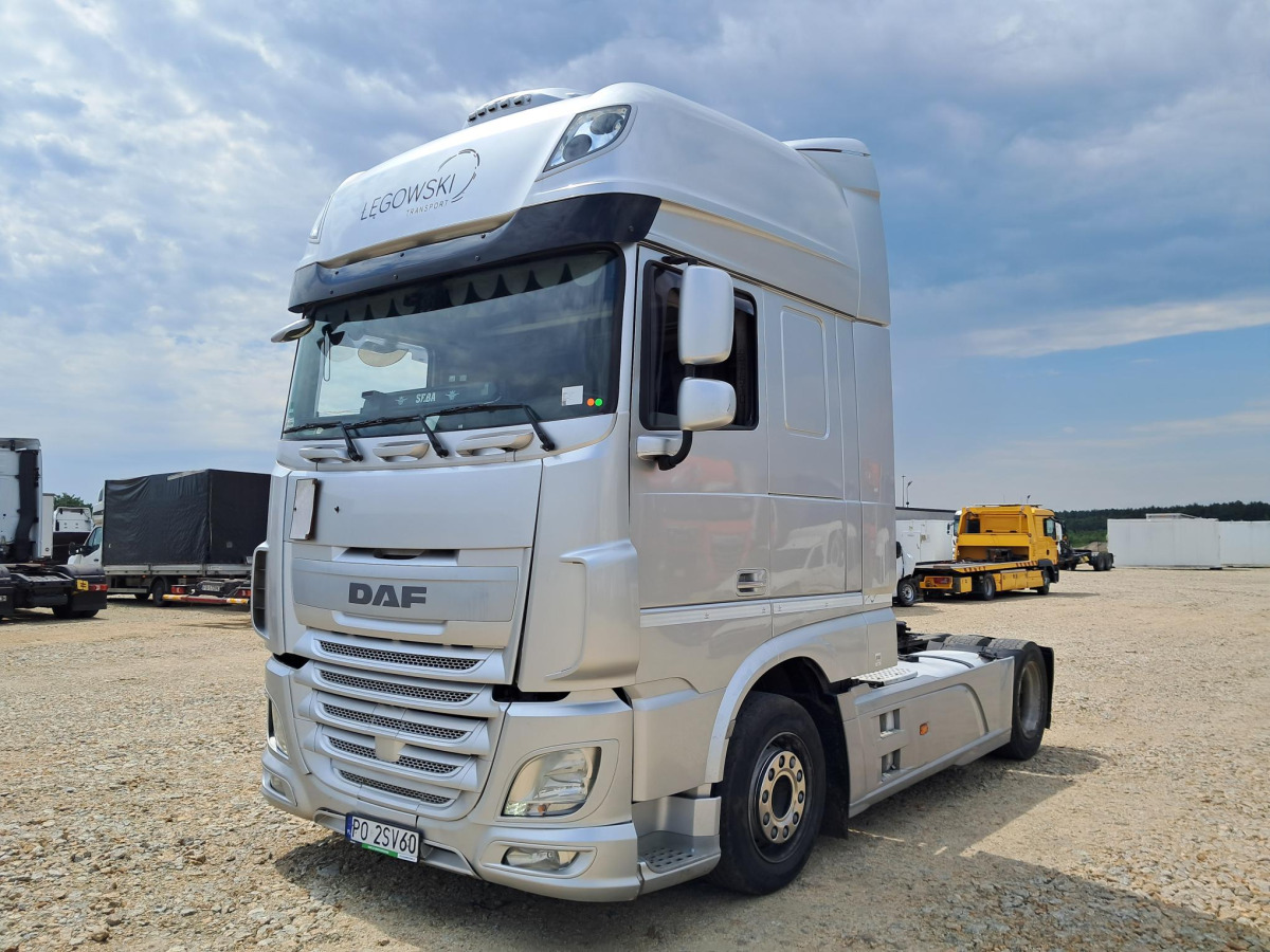 DAF XF 510 CIĄGNIK SIODŁOWY - Тягач: фото 2 DAF XF 510 CIĄGNIK SIODŁOWY - Тягач: фото 2