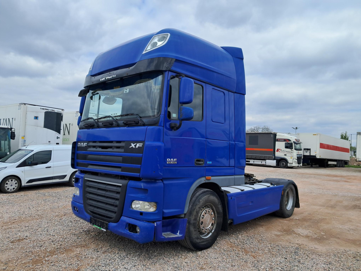 DAF XF CIĄGNIK SIODŁOWY - Тягач: фото 3 DAF XF CIĄGNIK SIODŁOWY - Тягач: фото 3