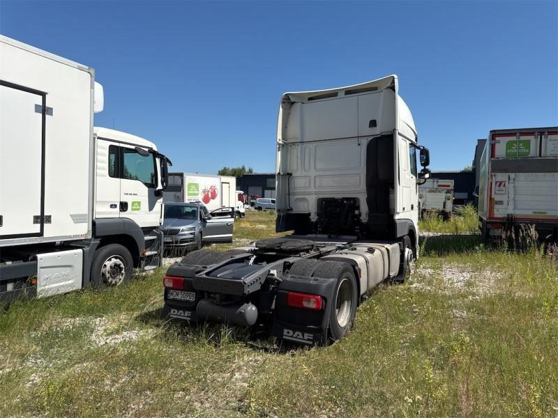 DAF XF CIĄGNIK SIODŁOWY - Тягач: фото 4 DAF XF CIĄGNIK SIODŁOWY - Тягач: фото 4