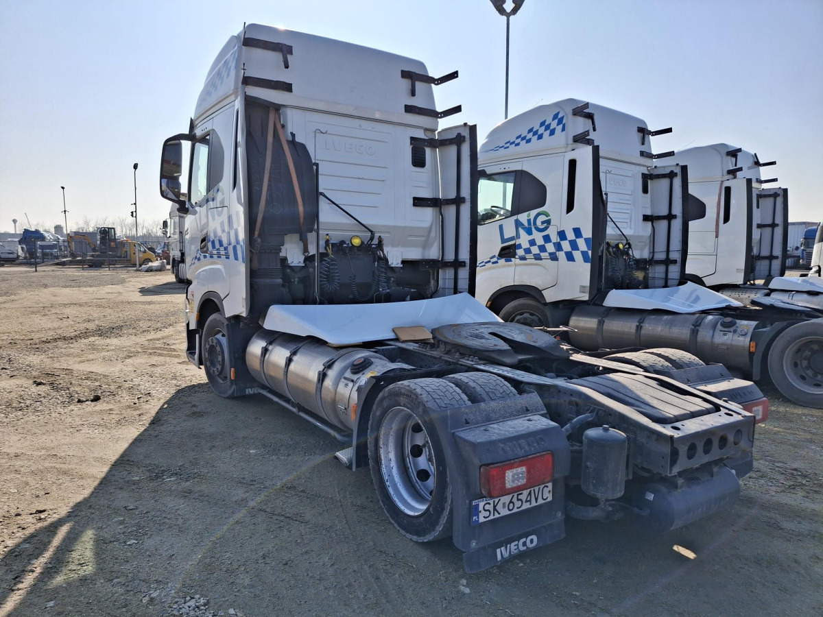 IVECO AS440ST/FP LT LNG CIĄGNIK SIODŁOWY - Тягач: фото 4 IVECO AS440ST/FP LT LNG CIĄGNIK SIODŁOWY - Тягач: фото 4
