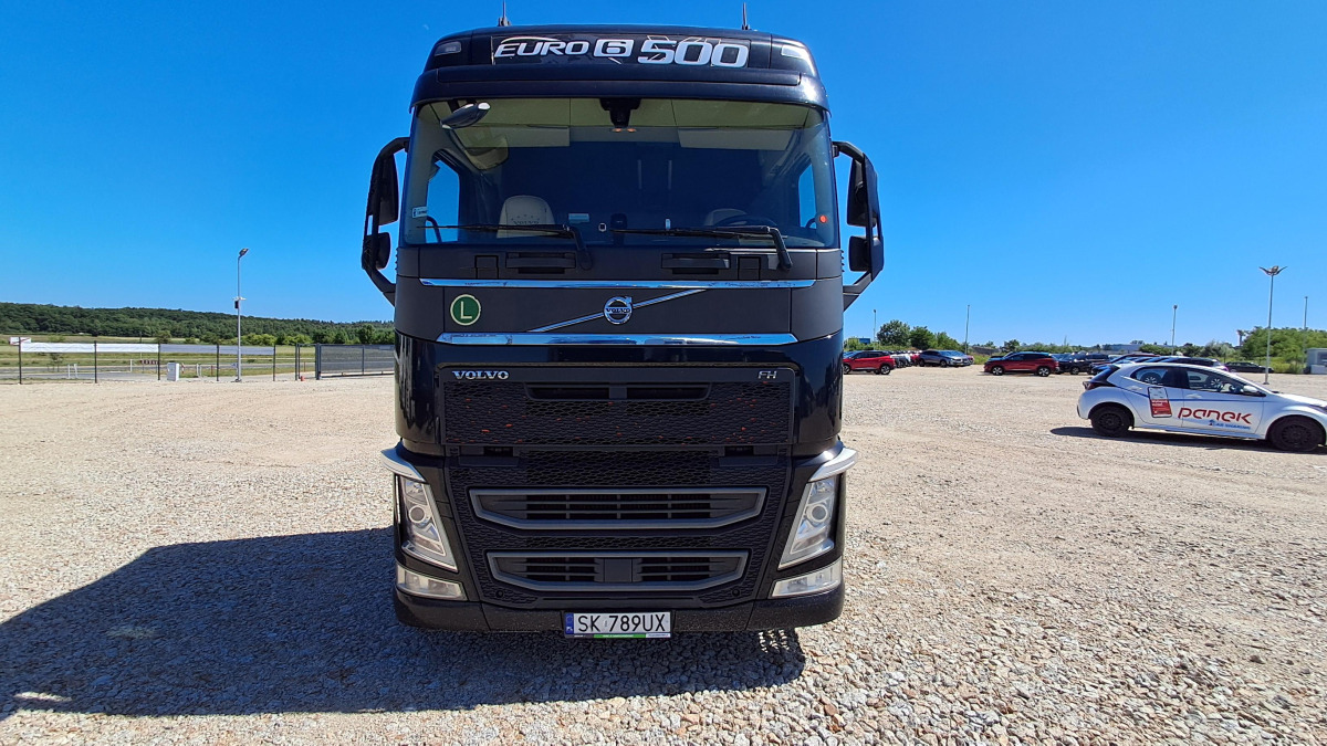 VOLVO FH CIĄGNIK SIODŁOWY - Тягач: фото 2 VOLVO FH CIĄGNIK SIODŁOWY - Тягач: фото 2