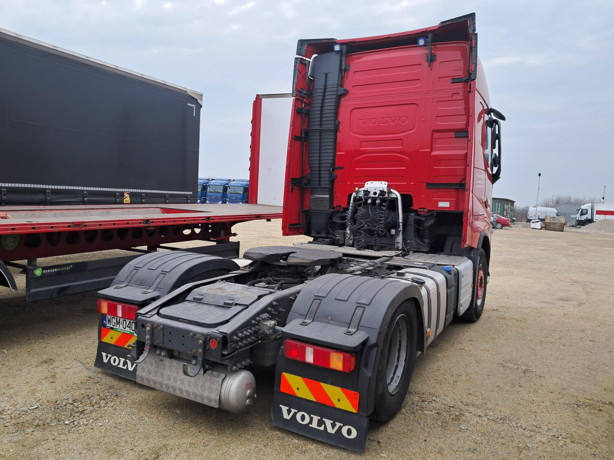 VOLVO FH CIĄGNIK SIODŁOWY - Тягач: фото 5 VOLVO FH CIĄGNIK SIODŁOWY - Тягач: фото 5