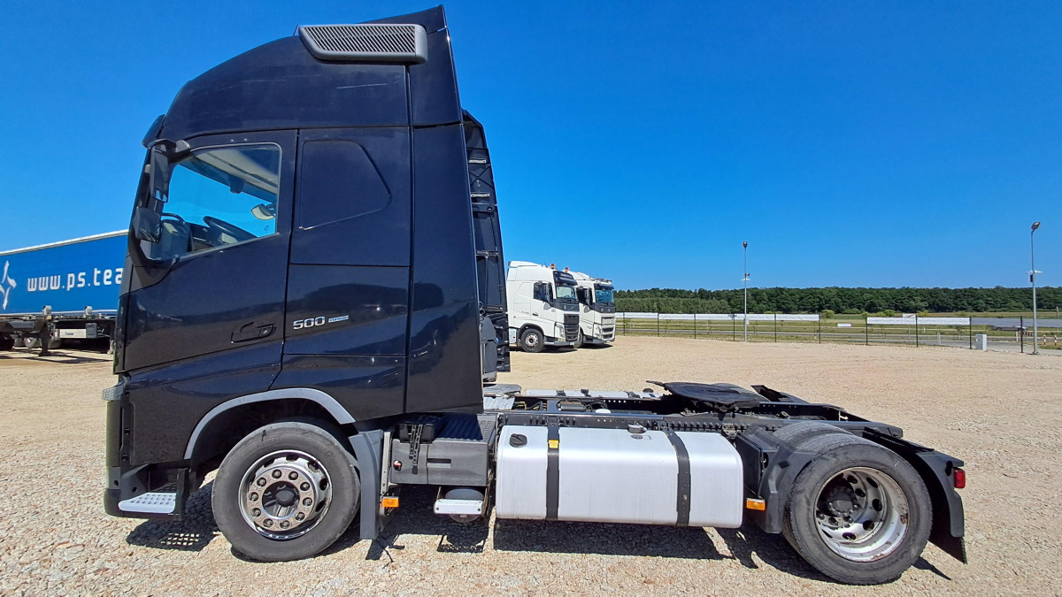 VOLVO FH CIĄGNIK SIODŁOWY - Тягач: фото 3 VOLVO FH CIĄGNIK SIODŁOWY - Тягач: фото 3