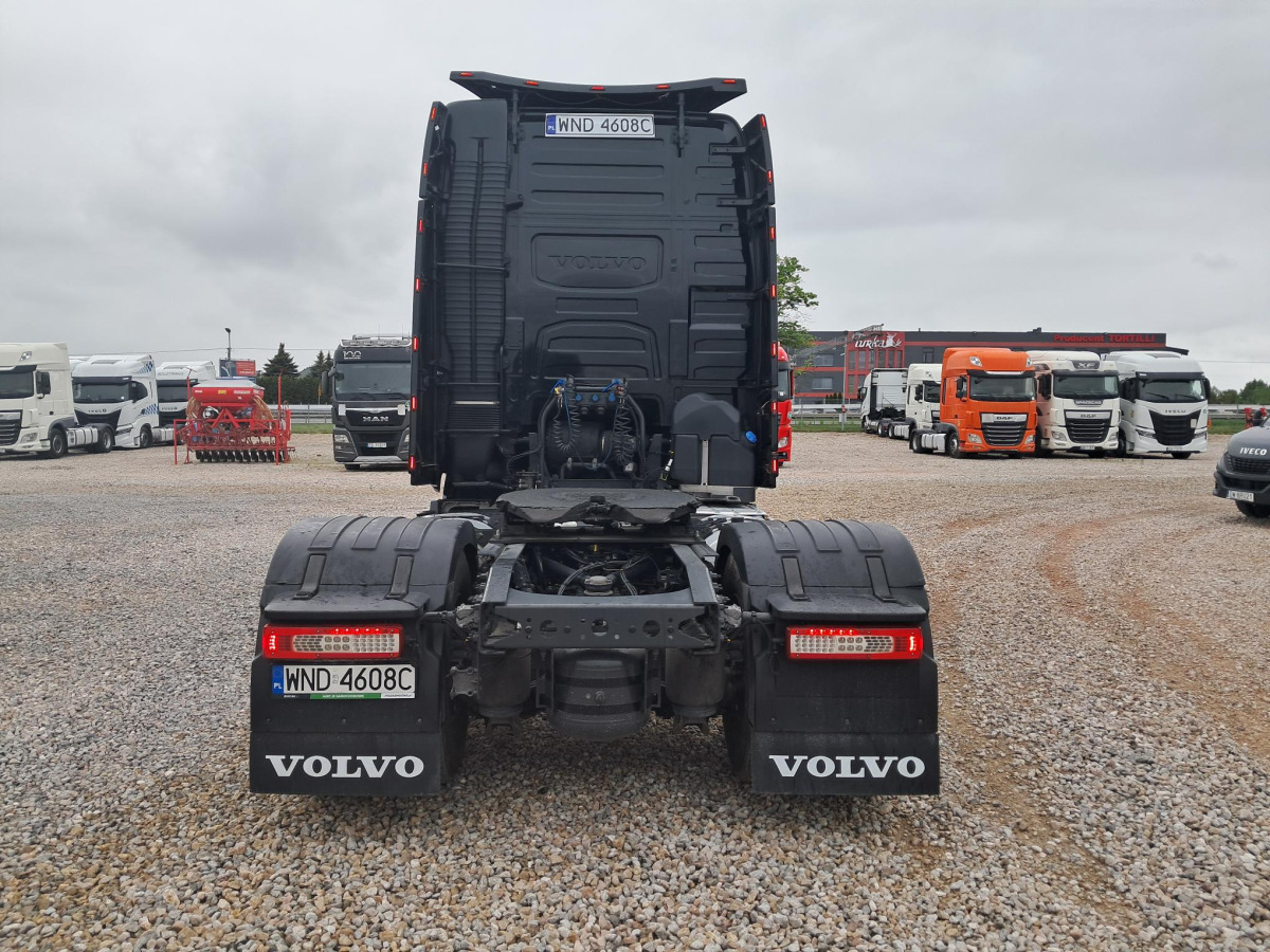 VOLVO FH CIĄGNIK SIODŁOWY - Тягач: фото 5 VOLVO FH CIĄGNIK SIODŁOWY - Тягач: фото 5