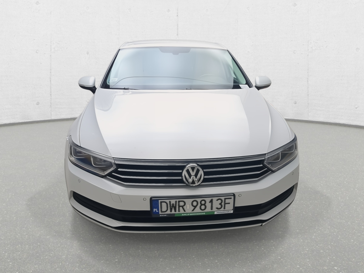 VOLKSWAGEN PASSAT SEDAN - Седан: фото 3 VOLKSWAGEN PASSAT SEDAN - Седан: фото 3