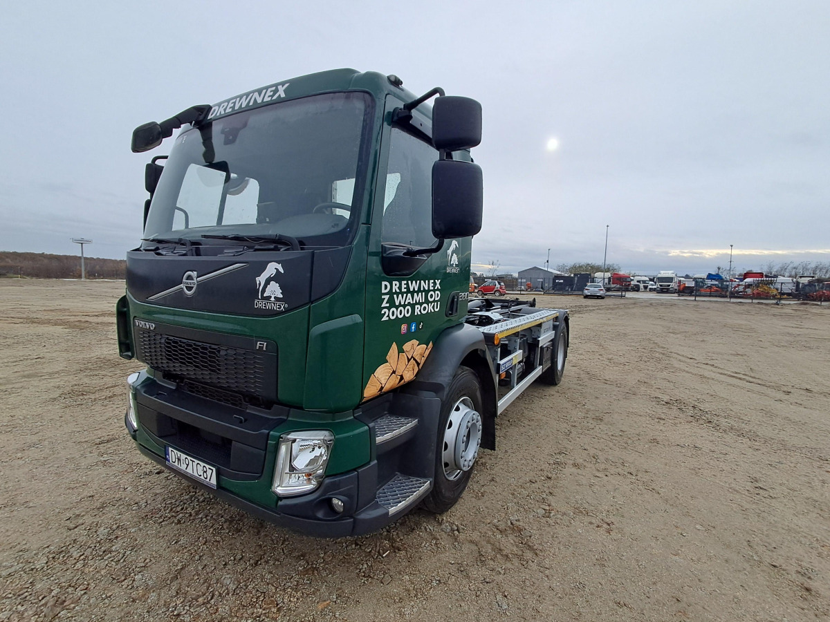 VOLVO FL - Крюковой мультилифт: фото 3 VOLVO FL - Крюковой мультилифт: фото 3