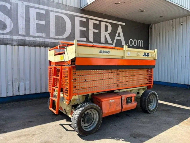 JLG M4069 , Electric Scissorlift , Missing Upper Contoller, Working NOT Tested !! - Ножничный подъемник: фото 4 JLG M4069 , Electric Scissorlift , Missing Upper Contoller, Working NOT Tested !! - Ножничный подъемник: фото 4