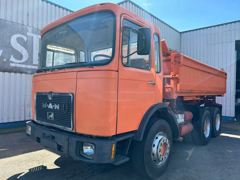MAN 26.281, 6X4, Tipper, Spring Suspension , 362 engine and gearbox - Самосвал: фото 1 MAN 26.281, 6X4, Tipper, Spring Suspension , 362 engine and gearbox - Самосвал: фото 1