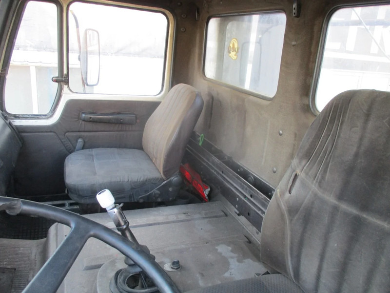 Грузовик-шасси Mercedes-Benz 2233 , V8, Bi Turbo , ZF Manual , 6x2: фото 10