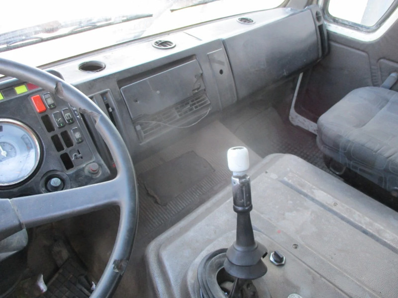 Грузовик-шасси Mercedes-Benz 2233 , V8, Bi Turbo , ZF Manual , 6x2: фото 9