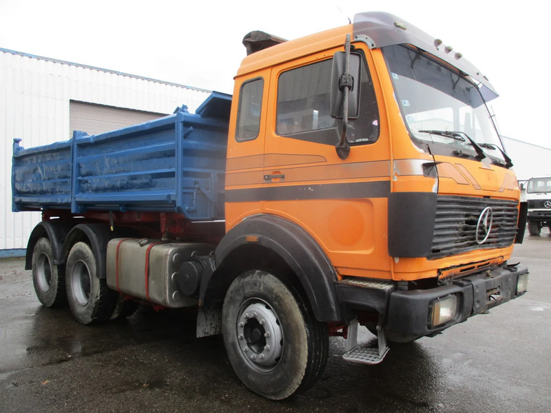 Mercedes-Benz 2635 , V8 Bi-Turbo , 6x4, ZF Manual , 3 way tipper , Spring suspension - Самосвал: фото 4 Mercedes-Benz 2635 , V8 Bi-Turbo , 6x4, ZF Manual , 3 way tipper , Spring suspension - Самосвал: фото 4