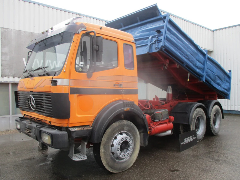 Mercedes-Benz 2635 , V8 Bi-Turbo , 6x4, ZF Manual , 3 way tipper , Spring suspension - Самосвал: фото 1 Mercedes-Benz 2635 , V8 Bi-Turbo , 6x4, ZF Manual , 3 way tipper , Spring suspension - Самосвал: фото 1