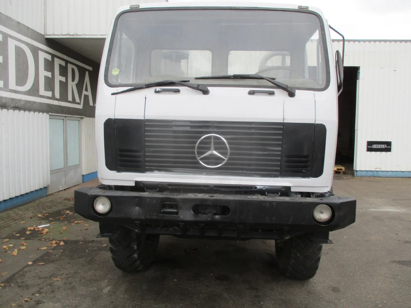 Mercedes-Benz FAP 2026 , V8 , 6x6 , ZF Manual , Spring suspension , ex - Грузовик бортовой/ Платформа: фото 5 Mercedes-Benz FAP 2026 , V8 , 6x6 , ZF Manual , Spring suspension , ex - Грузовик бортовой/ Платформа: фото 5