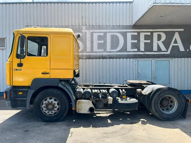 MAN 19.364 F2000 ,6 Cylinder , Belgium Truck , ZF Manual , Euro 2 - Тягач: фото 2 MAN 19.364 F2000 ,6 Cylinder , Belgium Truck , ZF Manual , Euro 2 - Тягач: фото 2