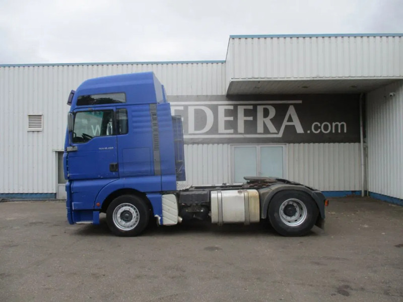 MAN TGA , FOR PARTS ONLY , NO ENGINE AND GEARBOX - Тягач: фото 2 MAN TGA , FOR PARTS ONLY , NO ENGINE AND GEARBOX - Тягач: фото 2