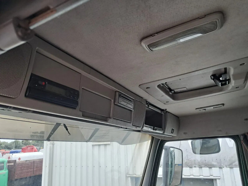 Самосвал Volvo FH 12 - 460 , 6x2 , 3 Way Tipper, Spring Suspension , Manual Gearbox, Airco: фото 16