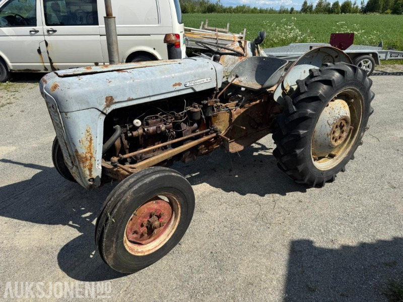 1959 Ferguson 35 Gullfisk - Трактор: фото 1 1959 Ferguson 35 Gullfisk - Трактор: фото 1