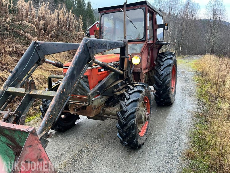 1981 Zetor 6945 med laster Skuffe og kjettinger - Трактор: фото 3 1981 Zetor 6945 med laster Skuffe og kjettinger - Трактор: фото 3