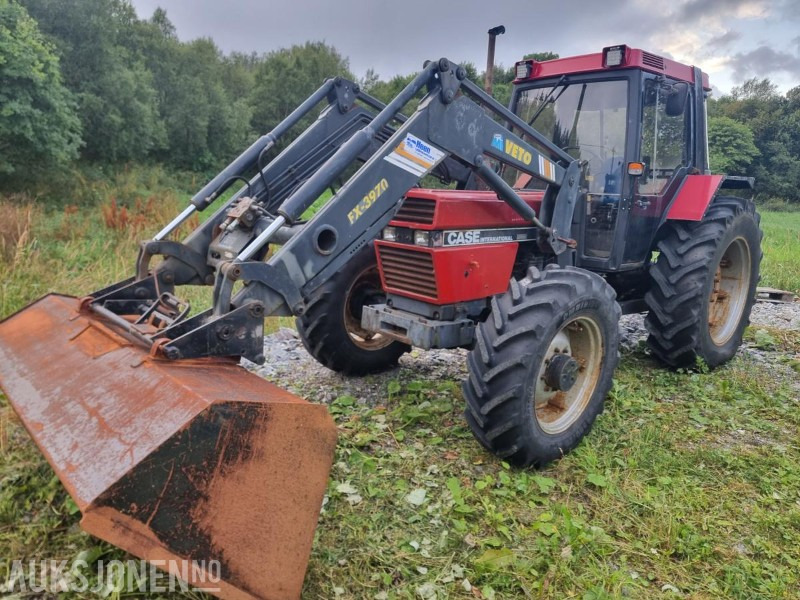 1990 CASE IH 956XL TRAKTOR snøfres 2 skuffer triangelfeste MVA FRI - Трактор: фото 1 1990 CASE IH 956XL TRAKTOR snøfres 2 skuffer triangelfeste MVA FRI - Трактор: фото 1