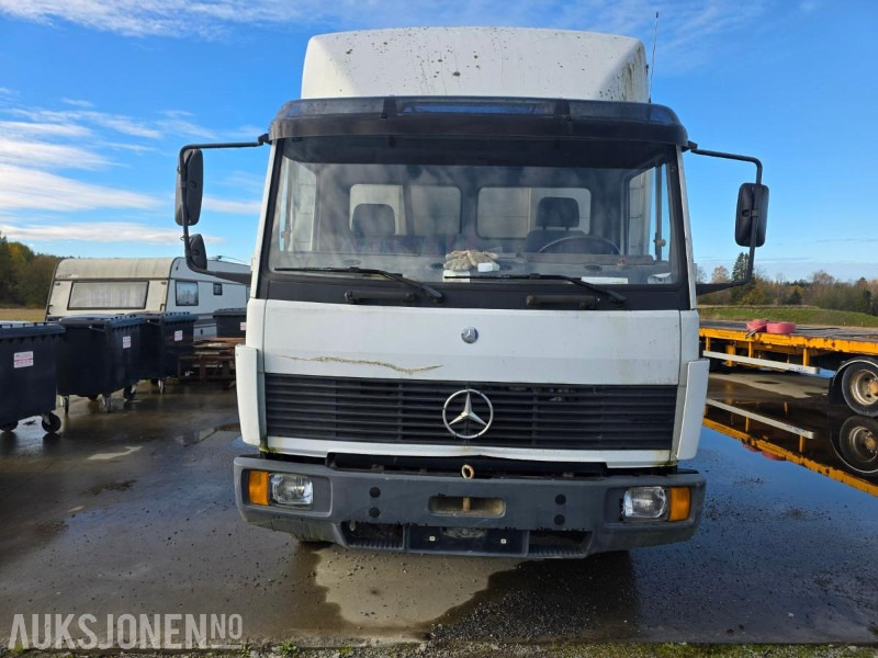 1994 Mercedes-Benz 817 M/ LASTEPLAN - Грузовик бортовой/ Платформа: фото 2 1994 Mercedes-Benz 817 M/ LASTEPLAN - Грузовик бортовой/ Платформа: фото 2