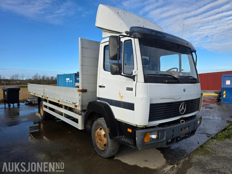 1994 Mercedes-Benz 817 M/ LASTEPLAN - Грузовик бортовой/ Платформа: фото 3 1994 Mercedes-Benz 817 M/ LASTEPLAN - Грузовик бортовой/ Платформа: фото 3