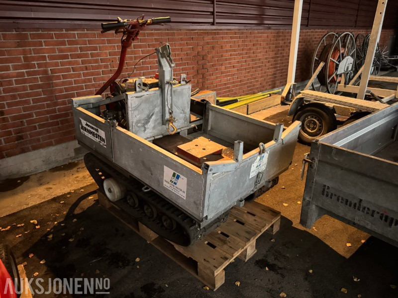 1996 Jonsered Jernhesten – beltedrevet transportvogn med hydraulisk vinsj - Строительное оборудование: фото 1 1996 Jonsered Jernhesten – beltedrevet transportvogn med hydraulisk vinsj - Строительное оборудование: фото 1