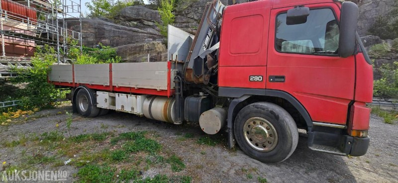 1999 Volvo FM7 42R 4X2 Reparasjonsobjekt Hiab 195-4 - Автоманипулятор: фото 3 1999 Volvo FM7 42R 4X2 Reparasjonsobjekt Hiab 195-4 - Автоманипулятор: фото 3