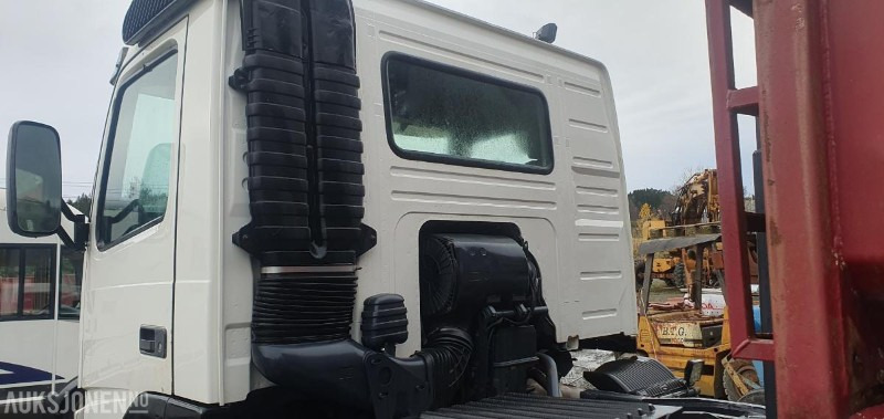 2000 Volvo FM-12 MED KASSE OG MASKINFLAK - Крюковой мультилифт: фото 5 2000 Volvo FM-12 MED KASSE OG MASKINFLAK - Крюковой мультилифт: фото 5
