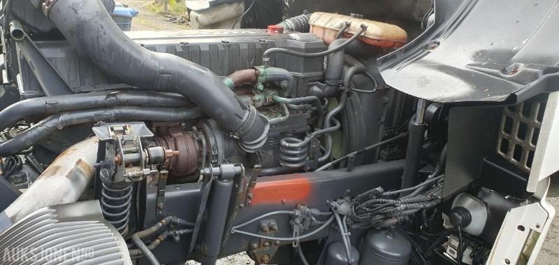 Крюковой мультилифт 2000 Volvo FM-12 MED KASSE OG MASKINFLAK: фото 18 Крюковой мультилифт 2000 Volvo FM-12 MED KASSE OG MASKINFLAK: фото 18