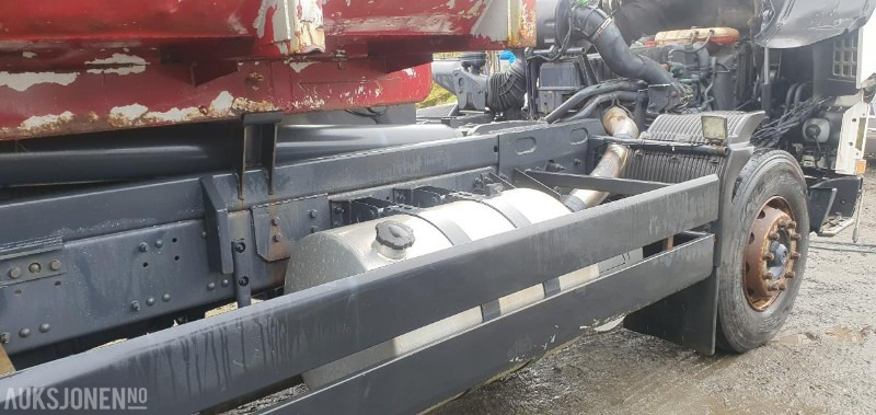 Крюковой мультилифт 2000 Volvo FM-12 MED KASSE OG MASKINFLAK: фото 15 Крюковой мультилифт 2000 Volvo FM-12 MED KASSE OG MASKINFLAK: фото 15