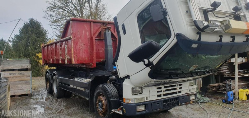 Крюковой мультилифт 2000 Volvo FM-12 MED KASSE OG MASKINFLAK: фото 20 Крюковой мультилифт 2000 Volvo FM-12 MED KASSE OG MASKINFLAK: фото 20