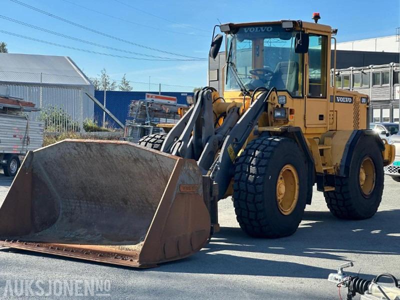 2000 Volvo L70D hjullaster – Pallegafler – Skuffe – Godkjent årskontroll - Колёсный погрузчик: фото 1 2000 Volvo L70D hjullaster – Pallegafler – Skuffe – Godkjent årskontroll - Колёсный погрузчик: фото 1