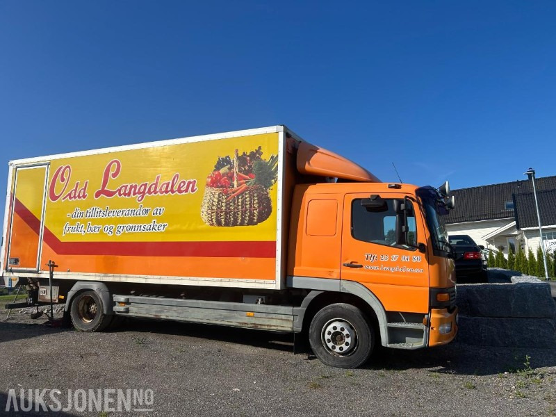 2001 Mercedes-Benz Atego 1223L/48AT - Грузовик с закрытым кузовом: фото 2 2001 Mercedes-Benz Atego 1223L/48AT - Грузовик с закрытым кузовом: фото 2