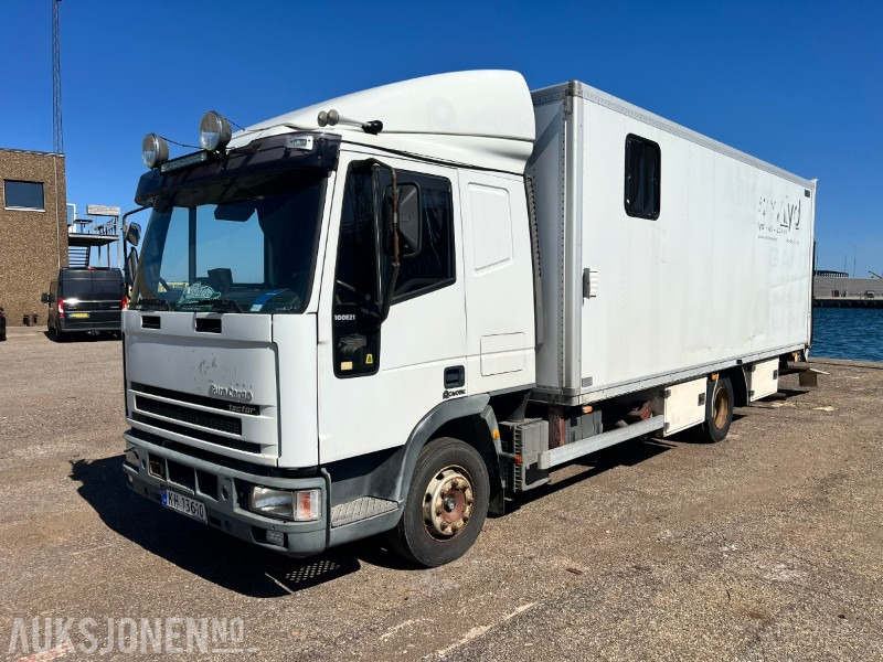 2002 Iveco 80E21 skapbil - lav km - ny dynamo. - Грузовик с закрытым кузовом: фото 1 2002 Iveco 80E21 skapbil - lav km - ny dynamo. - Грузовик с закрытым кузовом: фото 1