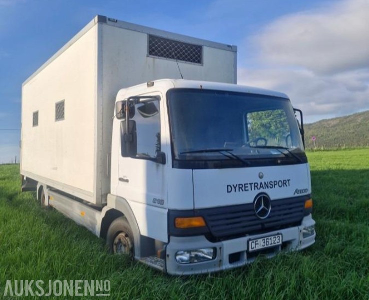 2003 Mercedes-Benz 818 - Skapbil/dyretansportbil - Грузовик для перевозки животных: фото 3 2003 Mercedes-Benz 818 - Skapbil/dyretansportbil - Грузовик для перевозки животных: фото 3