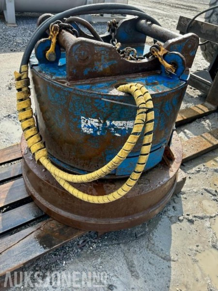 2006 DYNASET hydraulisk Magnet generator - S60 - Строительное оборудование: фото 1 2006 DYNASET hydraulisk Magnet generator - S60 - Строительное оборудование: фото 1