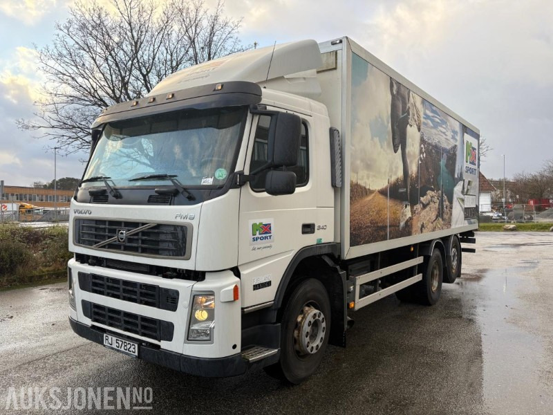 2006 Volvo FM 340 6x2 skapbil m/ løftelem - Грузовик с закрытым кузовом: фото 1 2006 Volvo FM 340 6x2 skapbil m/ løftelem - Грузовик с закрытым кузовом: фото 1