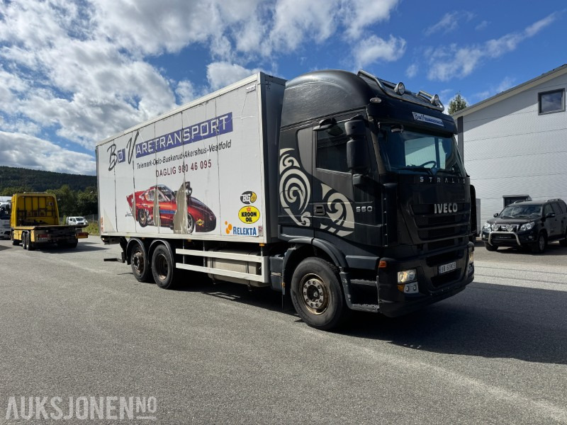 2009 Iveco Stralis 260S56, 560 hk, skapbil m/sideåpning og løftelem - Грузовик с закрытым кузовом: фото 4 2009 Iveco Stralis 260S56, 560 hk, skapbil m/sideåpning og løftelem - Грузовик с закрытым кузовом: фото 4